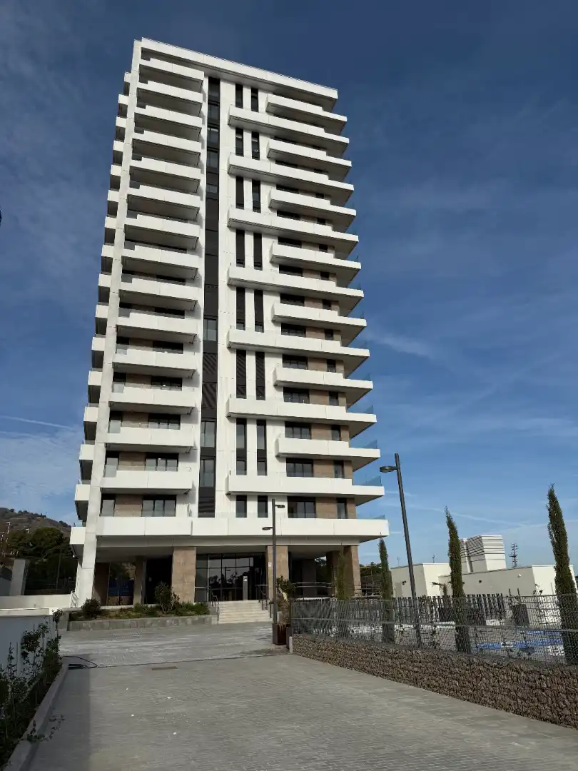 Vista exterior de Piso de alquiler en Esplugues de Llobregat con Aire acondicionado, Terraza y Trastero