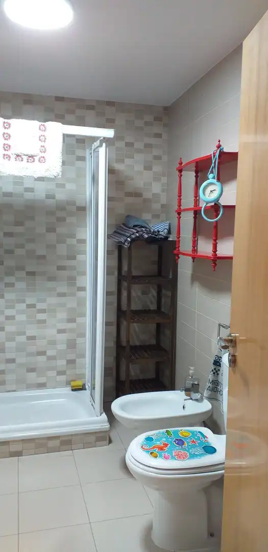 Baño de Piso de alquiler en Puertollano con Aire acondicionado, Terraza y Amueblado