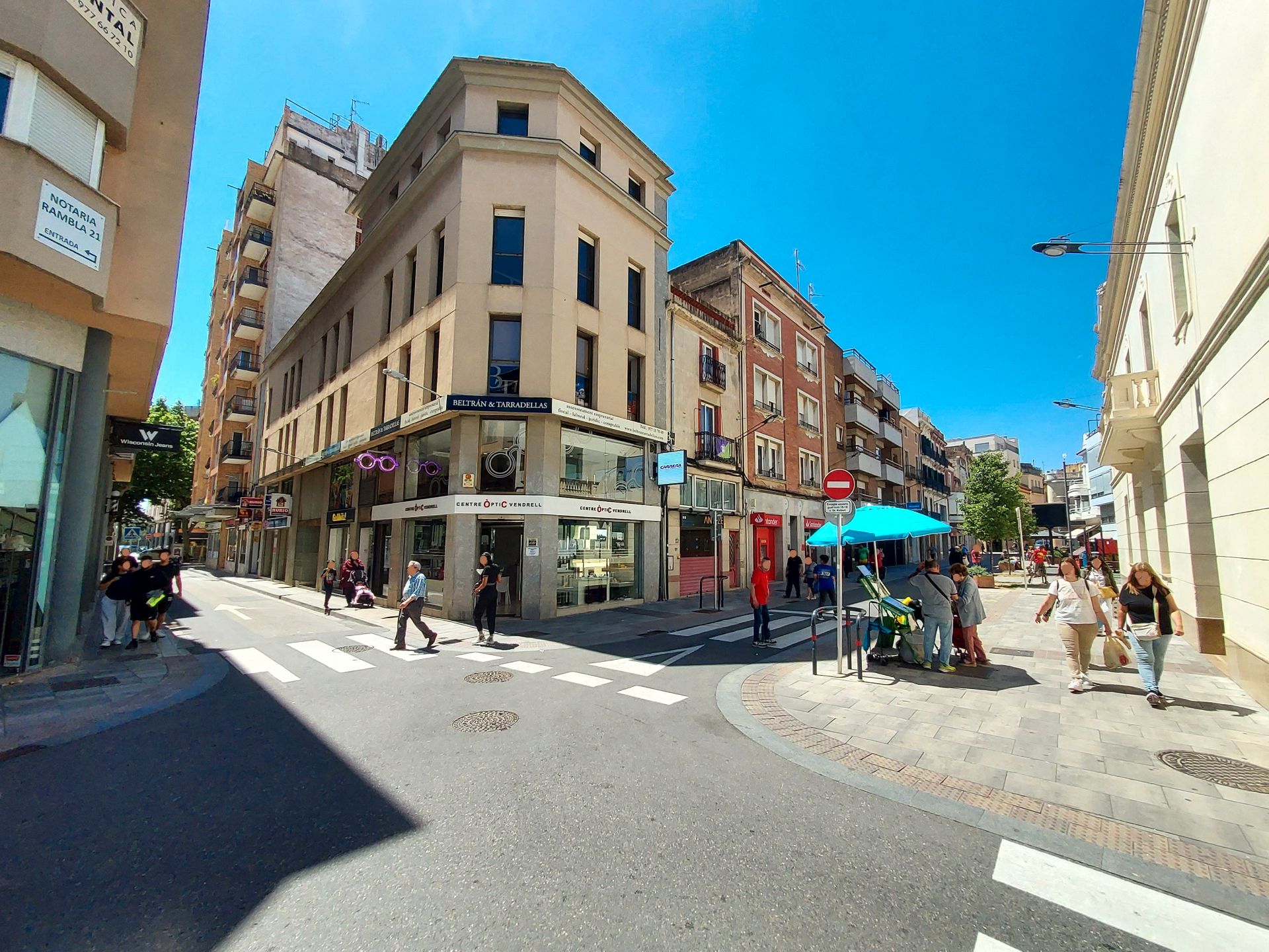 Vista exterior de Oficina en venda en El Vendrell