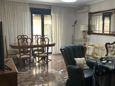 Pis amb balcó en venda a Calle Tableron 8