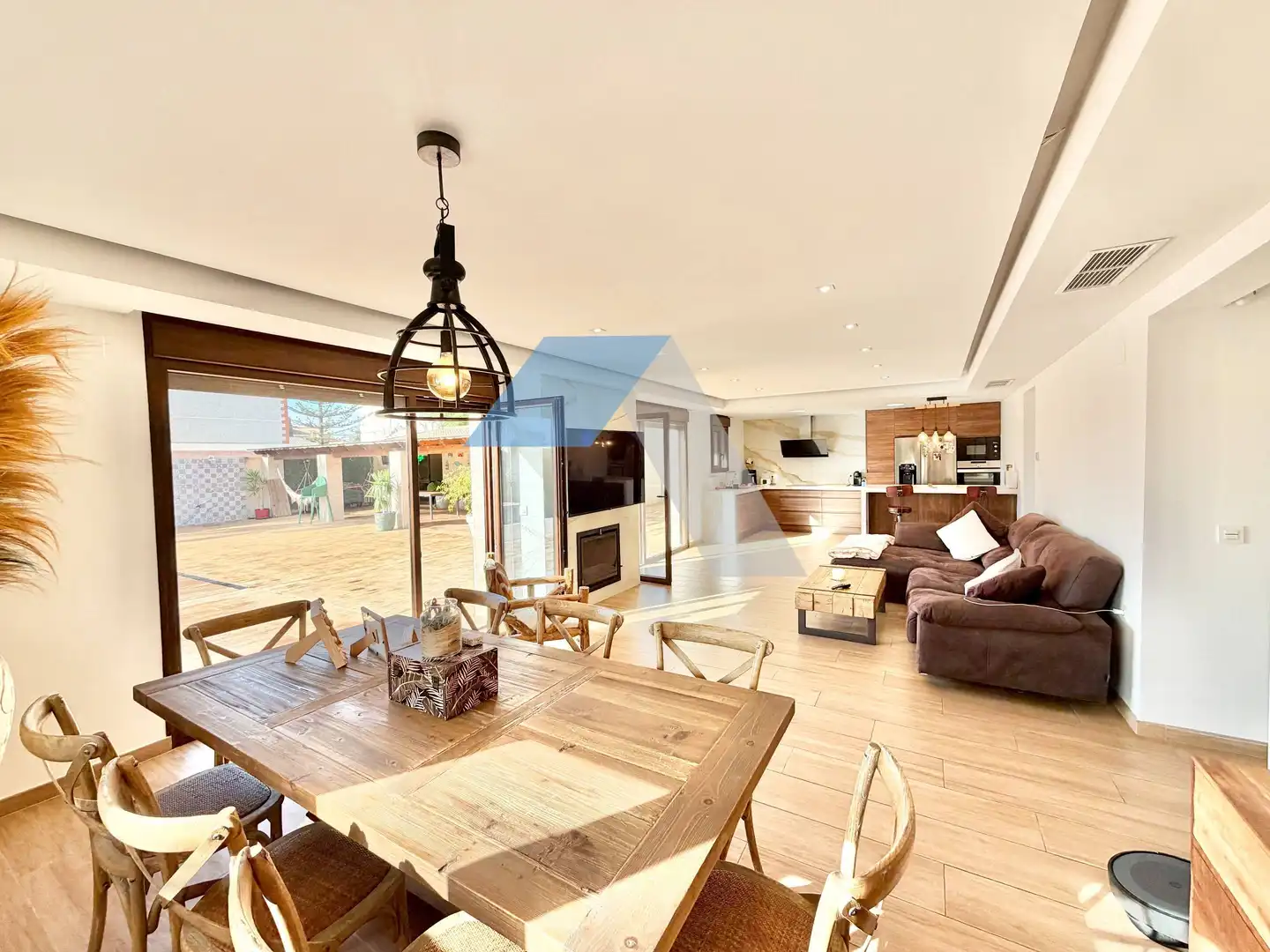 Sala d'estar de Casa o xalet en venda en San Vicente del Raspeig / Sant Vicent del Raspeig amb Jardí privat