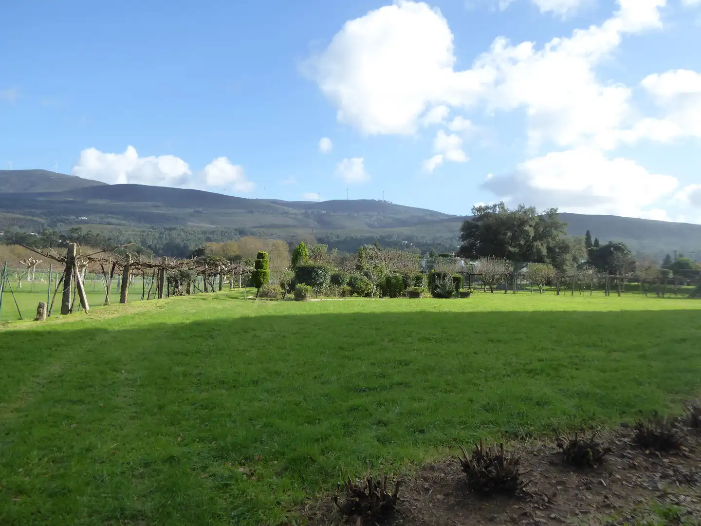 Garten von Country house zum Verkauf in Tui mit Klimaanlage, Heizung und Privatgarten