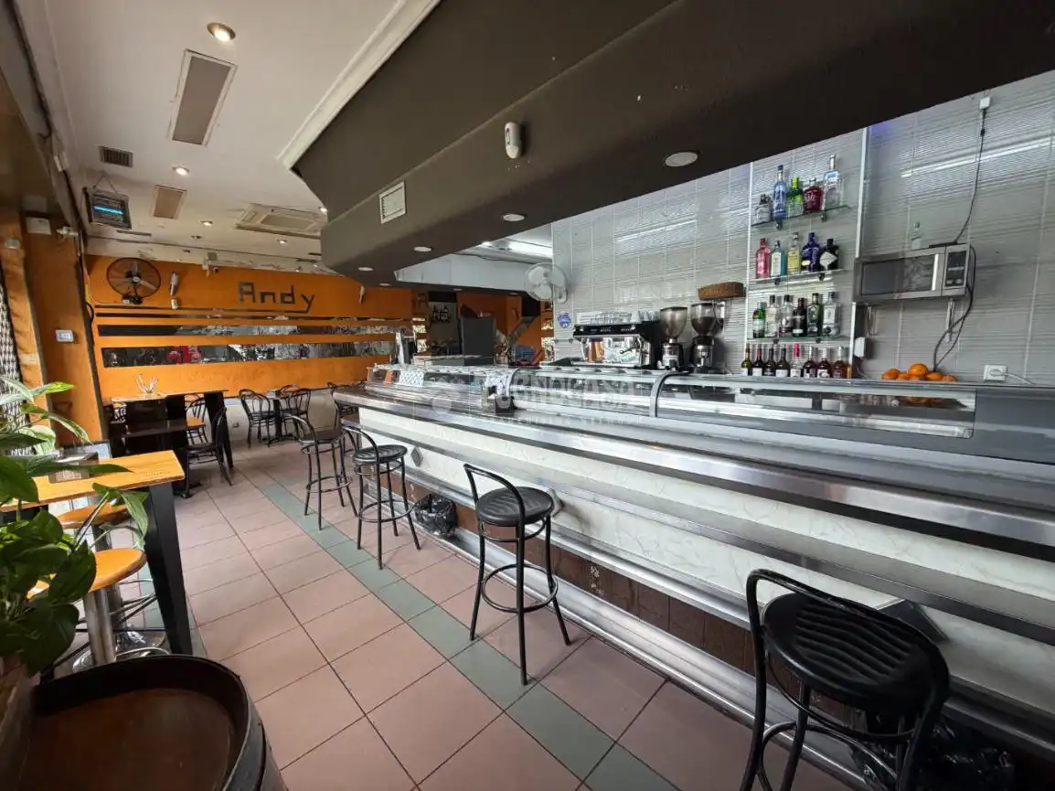 Local comercial en venda a Latina, imagen 4