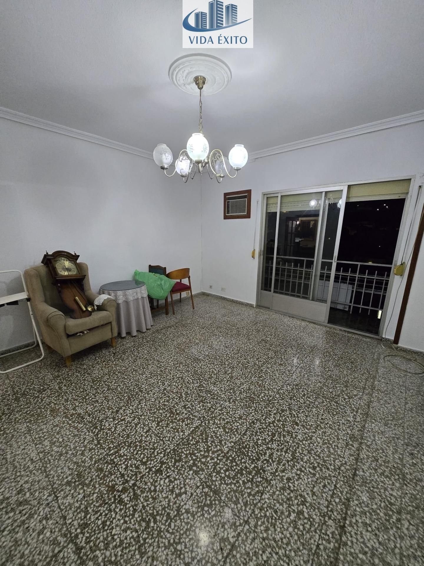 Sala d'estar de Pis en venda en  Jaén Capital amb Aire condicionat i Balcó