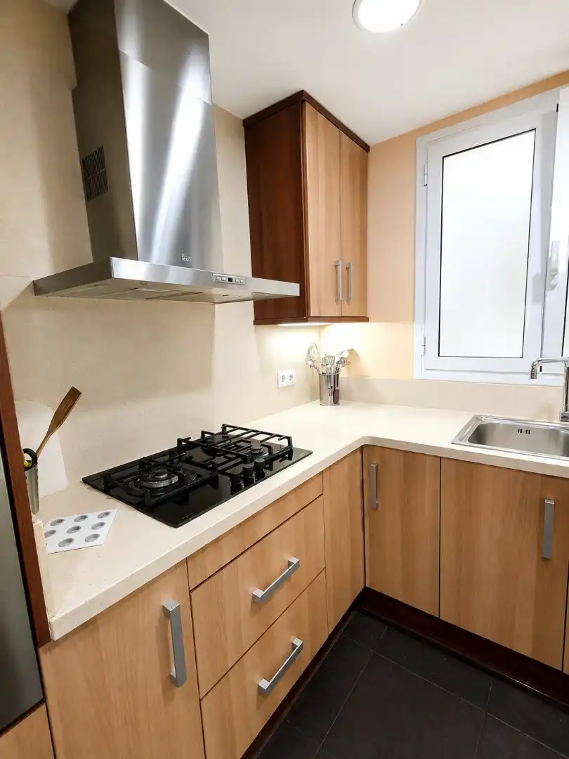 Cuina de Pis en venda en Barcelona amb Aire condicionat, Calefacció i Forn