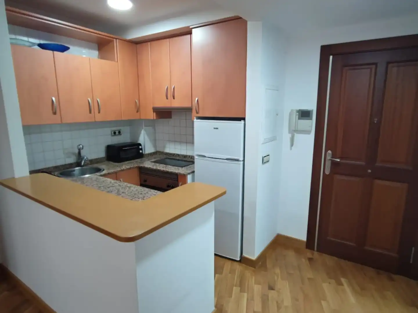Cuina de Apartament de lloguer en Murcia amb Aire condicionat, Calefacció i Moblat