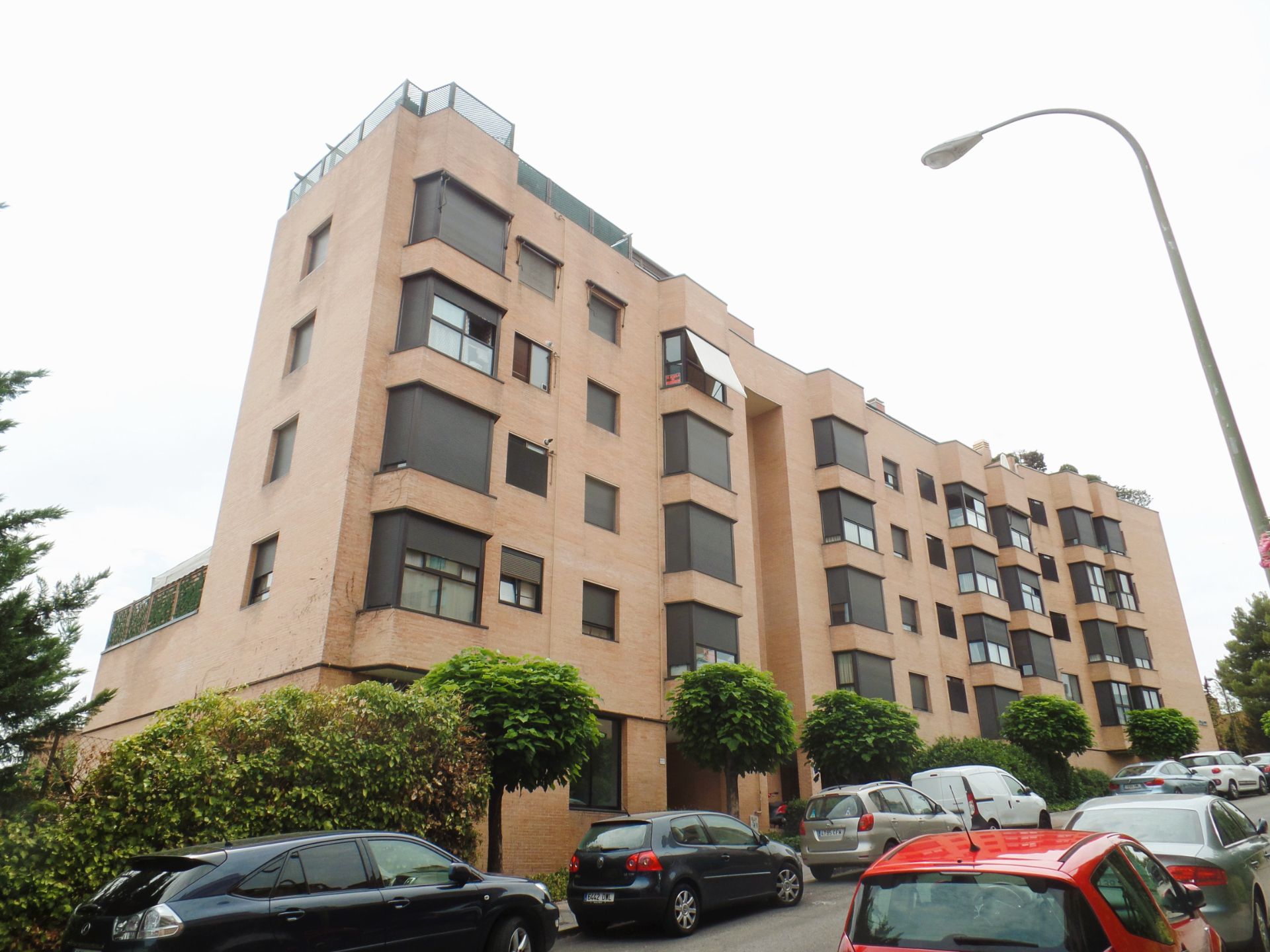 Exterior view of Study for rent in  Madrid Capital  with Air Conditioner, Heating and Terrace