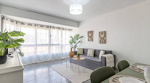 Foto 4 de Piso en venta en Calle Pintor Lorenzo Casanova, Ensanche - Diputación, Alicante / Alacant