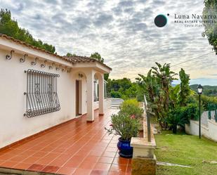 Vista exterior de Apartament en venda en Altea amb Aire condicionat, Terrassa i Balcó