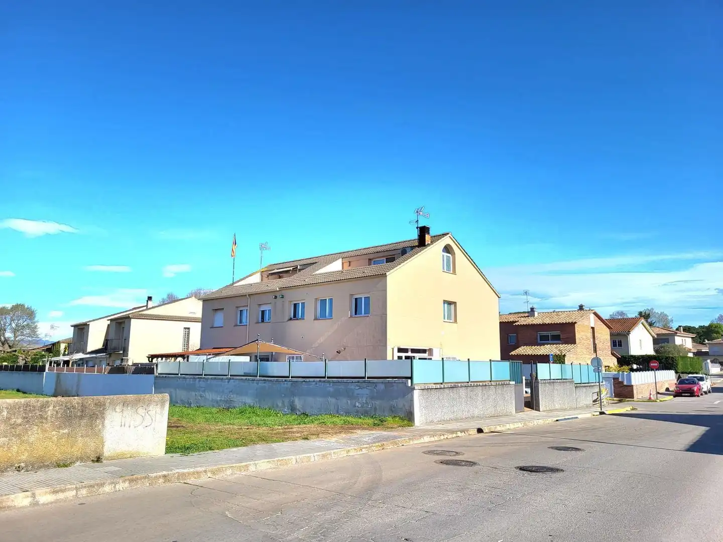 Vista exterior de Casa o xalet en venda en Vidreres amb Jardí privat, Terrassa i Balcó