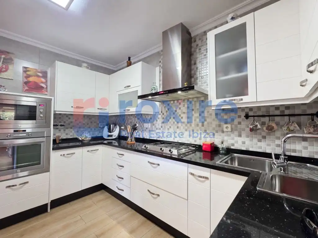 Cocina de Edificio en venta en Sant Josep de sa Talaia