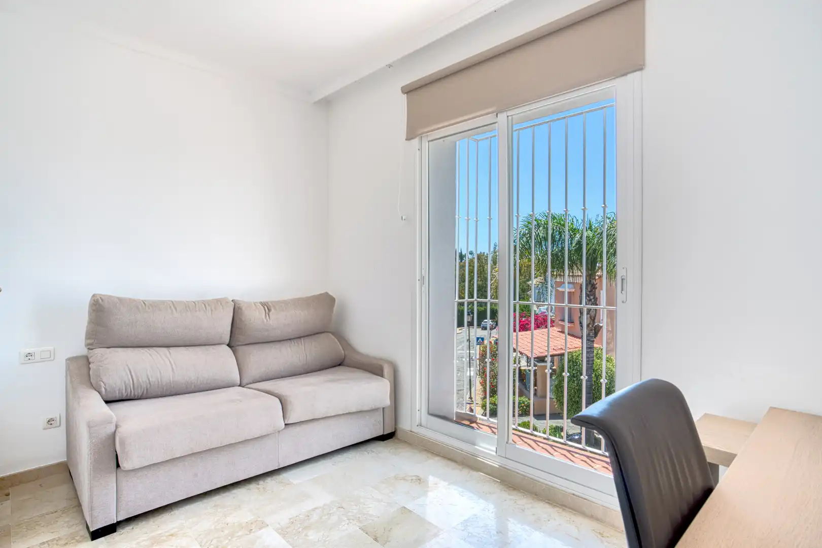 Living room of Detached homes for sale in Marbella  with Air Conditioner, Terrace and Swimming Pool