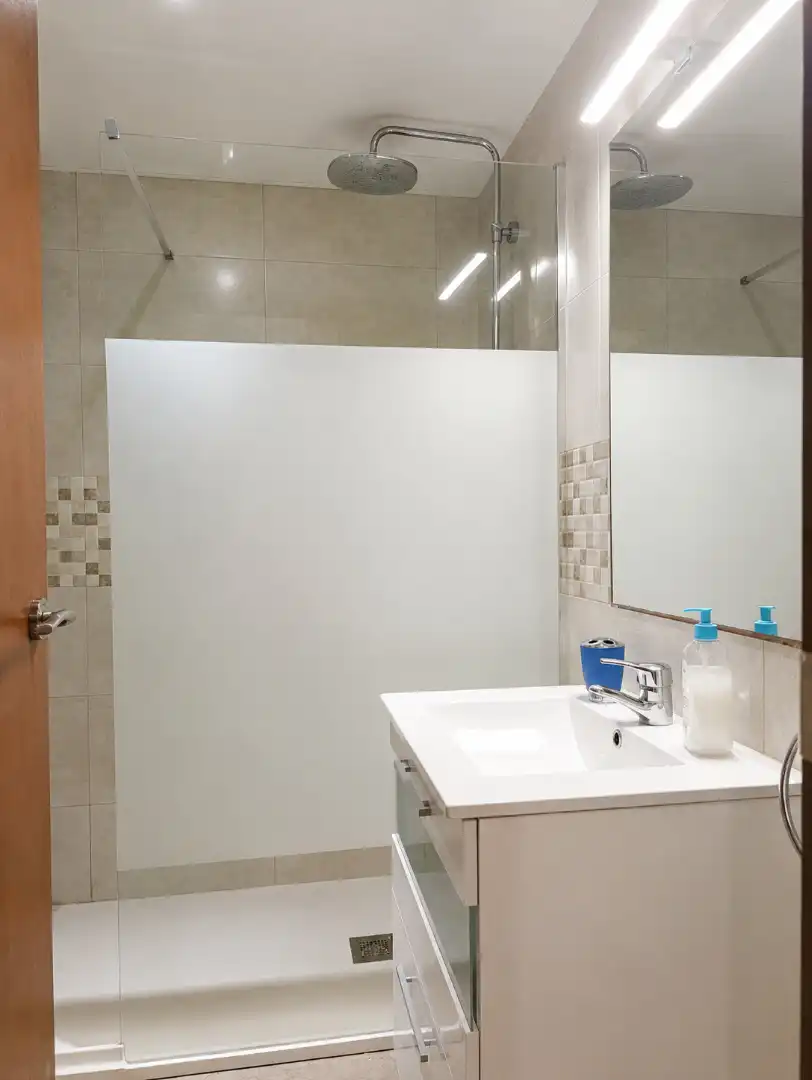Badezimmer von Wohnung zum Verkauf in Calella mit Klimaanlage, Heizung und Abstellraum