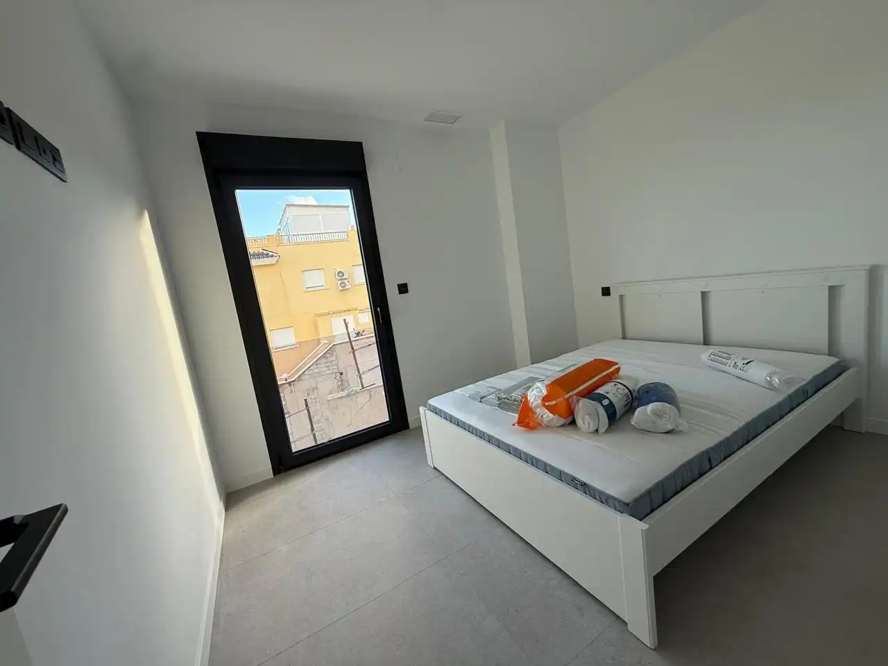 Habitación de Piso en venta en Mutxamel con Aire acondicionado, Terraza y Amueblado