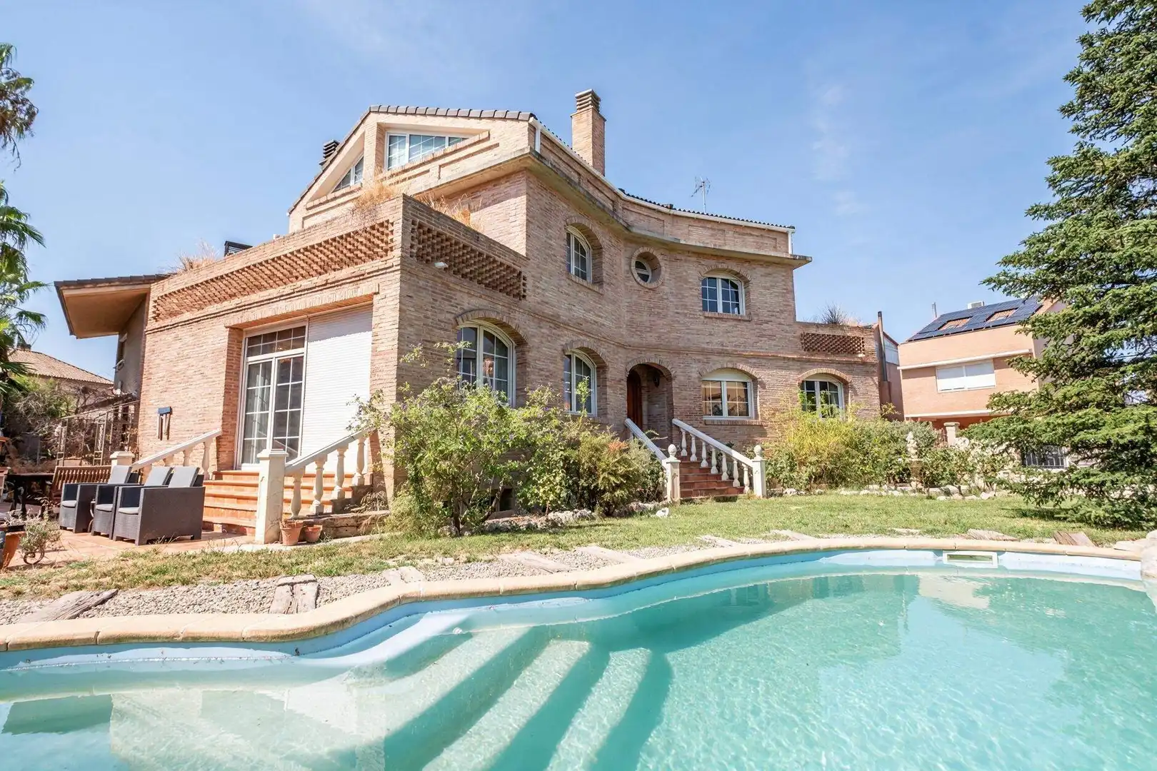 Jardí de Casa o xalet en venda en Zaragoza amb Jardí privat, Terrassa i Traster