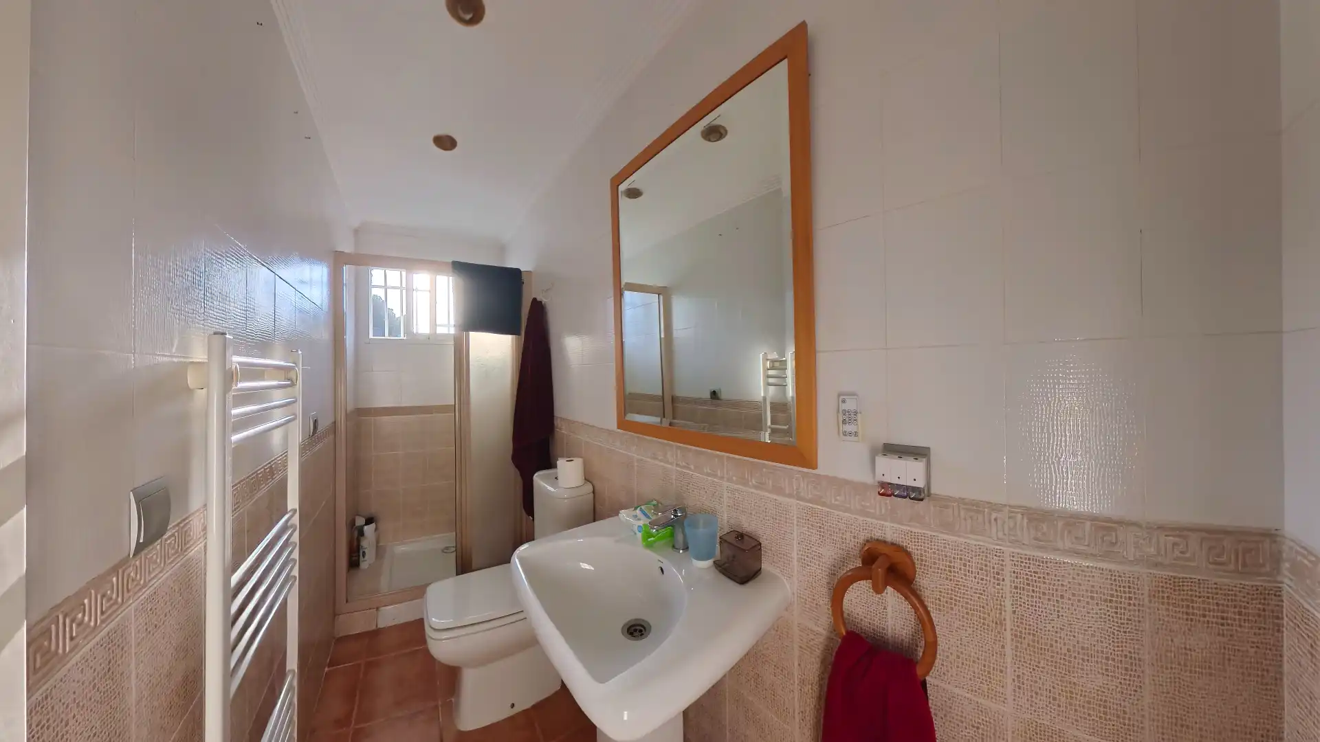 Bany de Casa adosada en venda en Montserrat amb Calefacció, Jardí privat i Terrassa