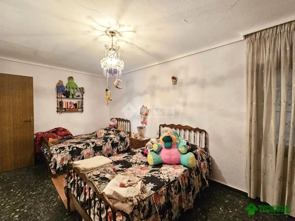 Dormitori de Casa adosada en venda en Balazote