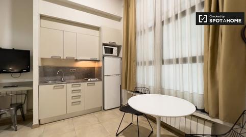 Foto 2 de Pis de lloguer a Sants, Barcelona