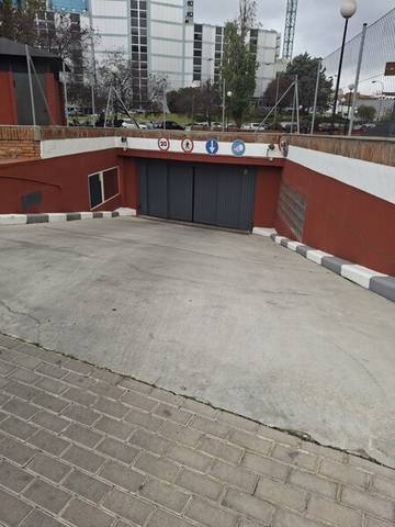 Garaje en Venta en Tres Olivos - Valverde