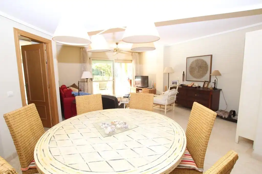 Menjador de Apartament en venda en Sanlúcar de Barrameda amb Aire condicionat, Jardí privat i Parquet