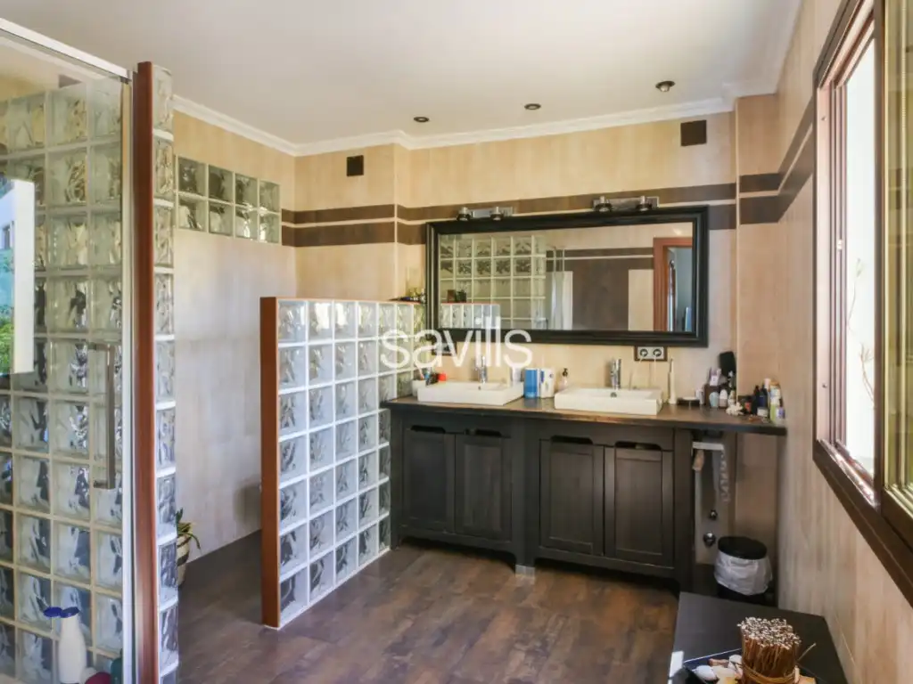 Bany de Casa o xalet en venda en Málaga