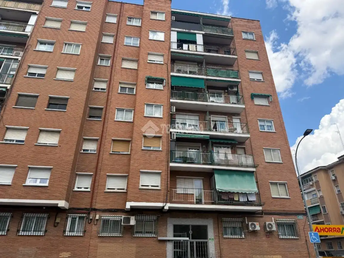 Exterior view of Flat for sale in Alcalá de Henares  with Terrace