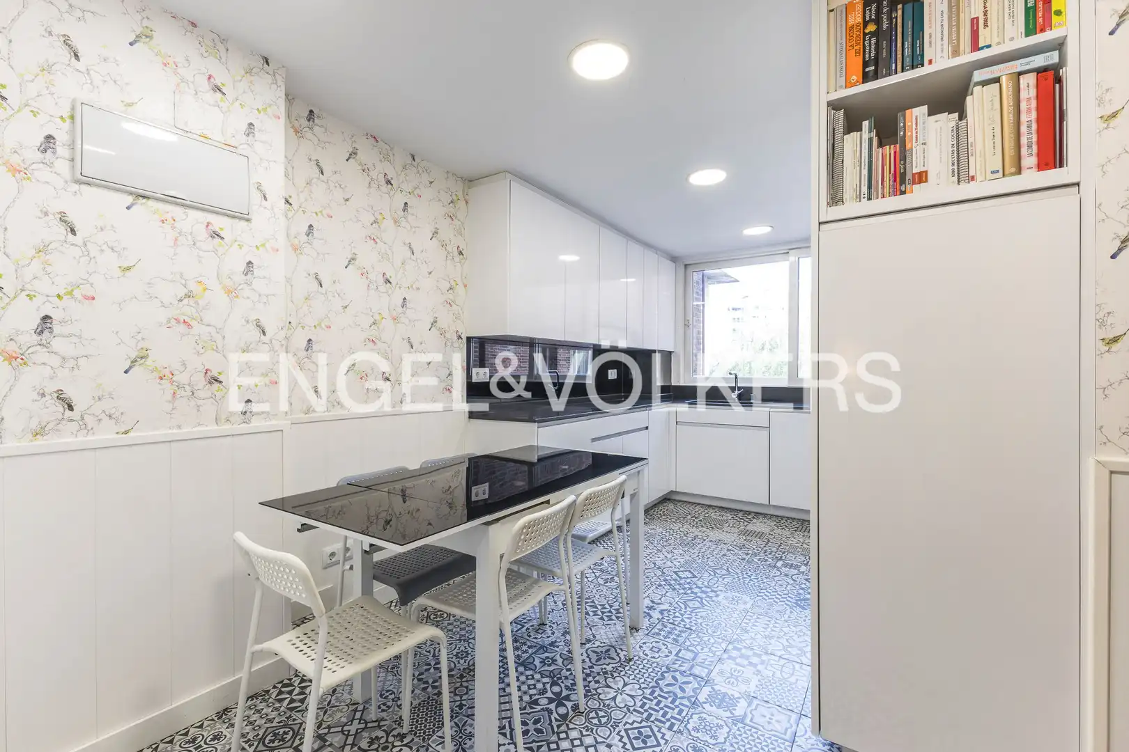 Cocina de Piso en venta en Madrid con Calefacción, Jardín privado y Parquet
