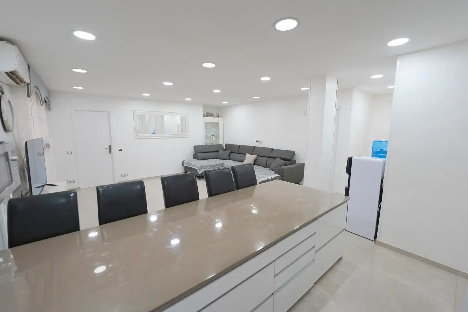 Piso en venta en Barcelona con Aire acondicionado, Horno y Balcón
