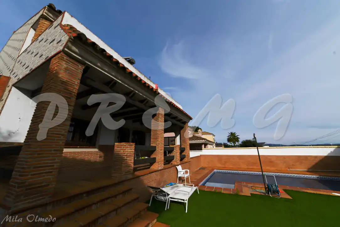 Houses for sale in Los Pinos