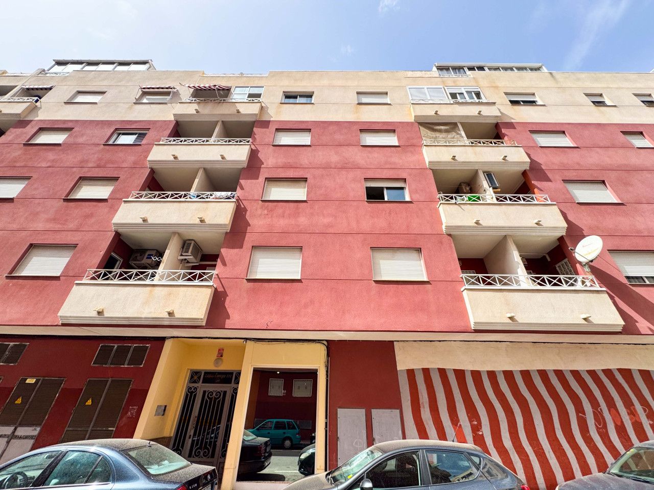 Vista exterior de Àtic en venda en Torrevieja amb Aire condicionat, Calefacció i Terrassa