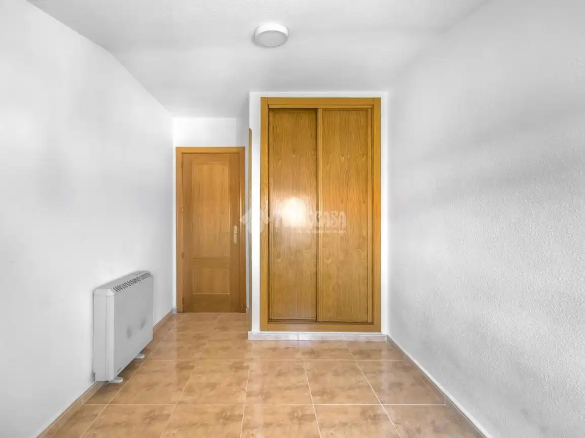 Habitación de Piso en venta en Campo Real con Balcón