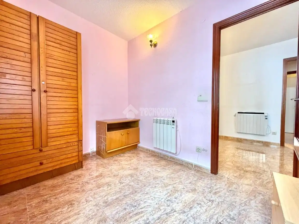 Schlafzimmer von Wohnung zum Verkauf in Alcalá de Henares