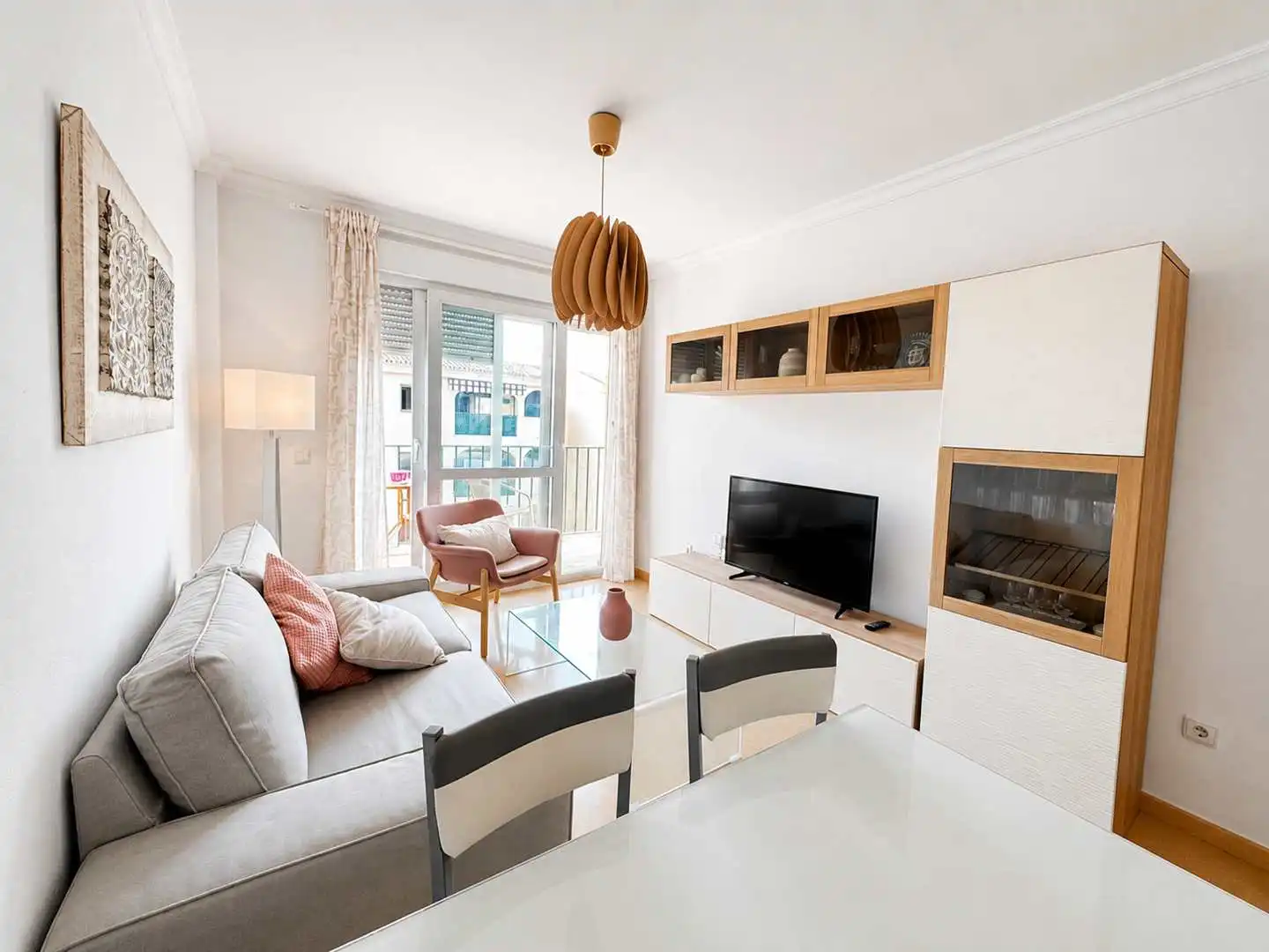 Wohnzimmer von Wohnungen zur Miete in Manilva mit Terrasse, Möbliert und Gemeinschaftspool