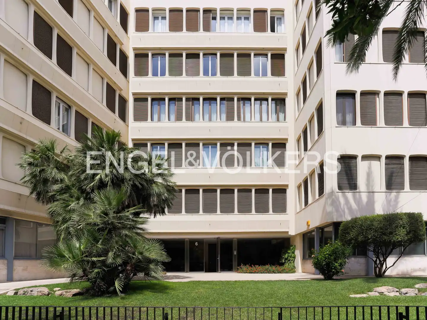 Vista exterior de Piso de alquiler en Valencia con Aire acondicionado, Calefacción y Amueblado