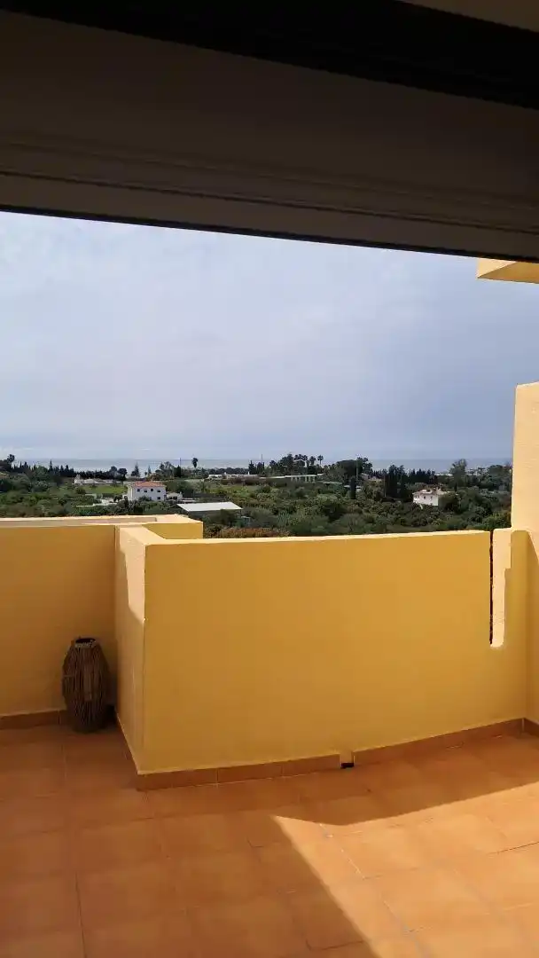 Dúplex en venta en Estepona con Piscina