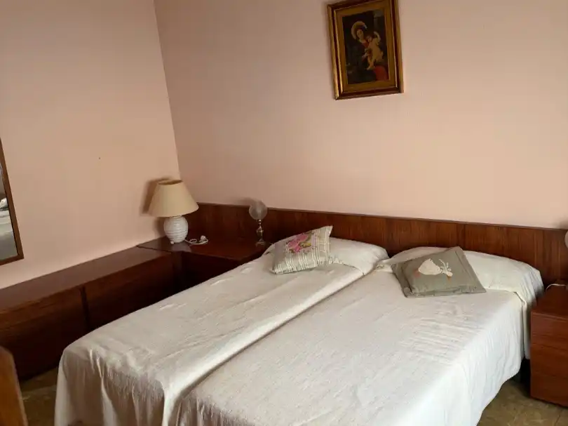 Flat for sale in Santa Joana d’Arc 32, imagen 2