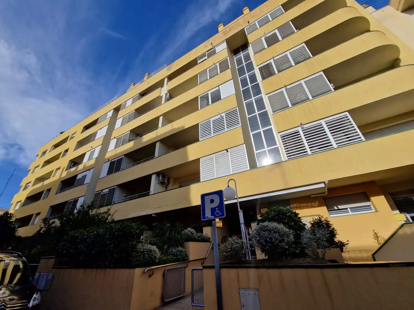 Parking de Piso en venta en Figueres con Calefacción y Balcón