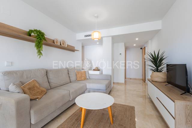 Apartamento en Alquiler en Carrer Pinsà en Les Bassetes - El Marjal