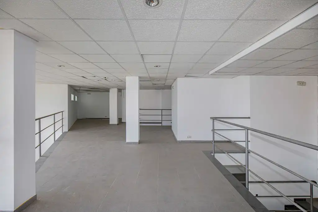 Local comercial en venda a AV./ de la Pau, imagen 25