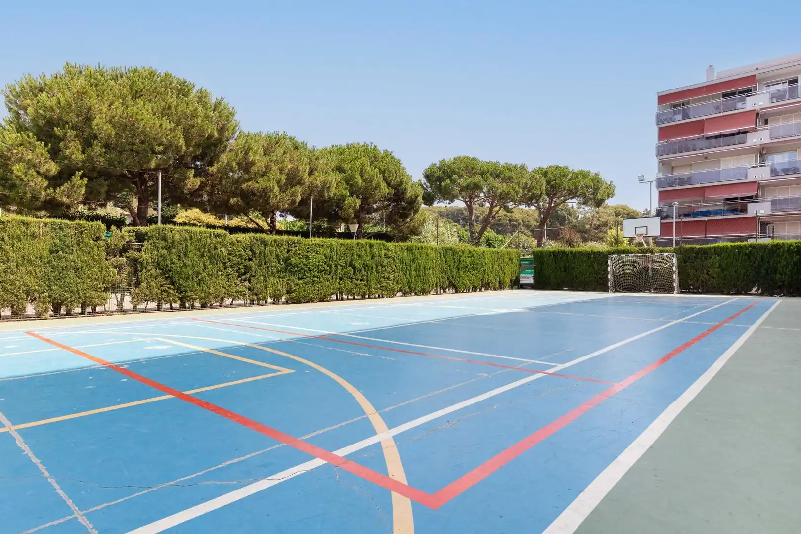 Vista exterior de Piso en venta en Arenys de Mar con Terraza, Trastero y Balcón