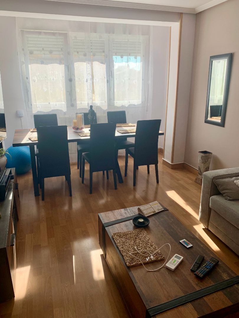 Comedor de Piso en venta en Lodosa con Calefacción, Amueblado y Alarma