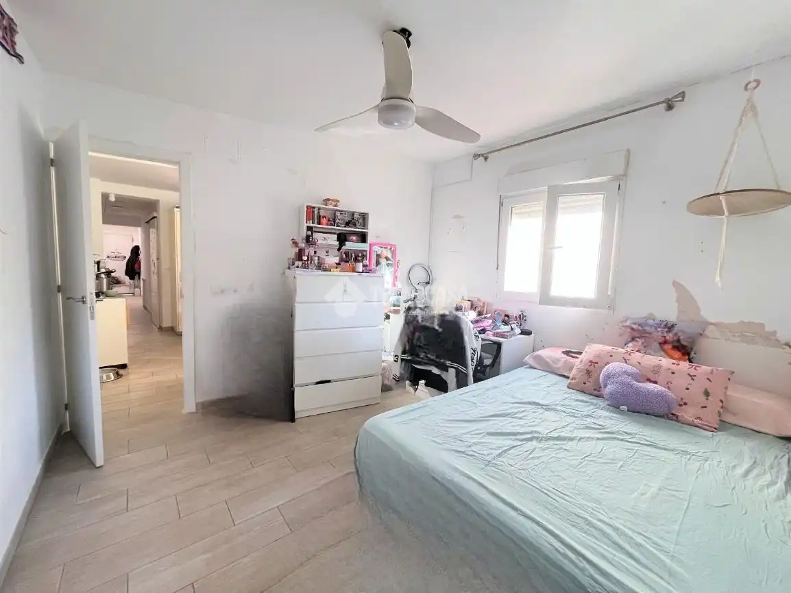 Habitación de Casa adosada en venta en San Fernando con Aire acondicionado y Trastero