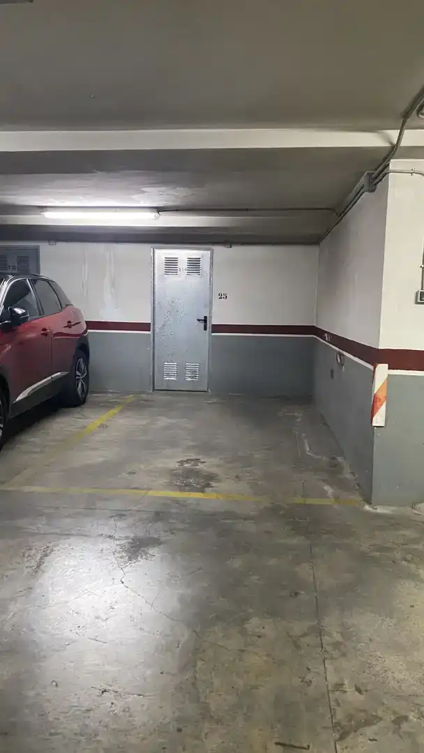 Parking de Piso en venta en Torrent con Aire acondicionado, Trastero y Amueblado
