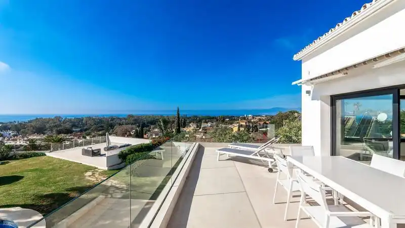 Terrassa de Casa o xalet de lloguer en Marbella amb Aire condicionat, Calefacció i Jardí privat