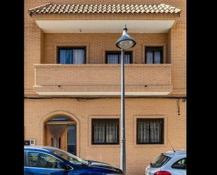 Exterior view of House or chalet for sale in  Valencia Capital  with Air Conditioner, Terrace and Balcony