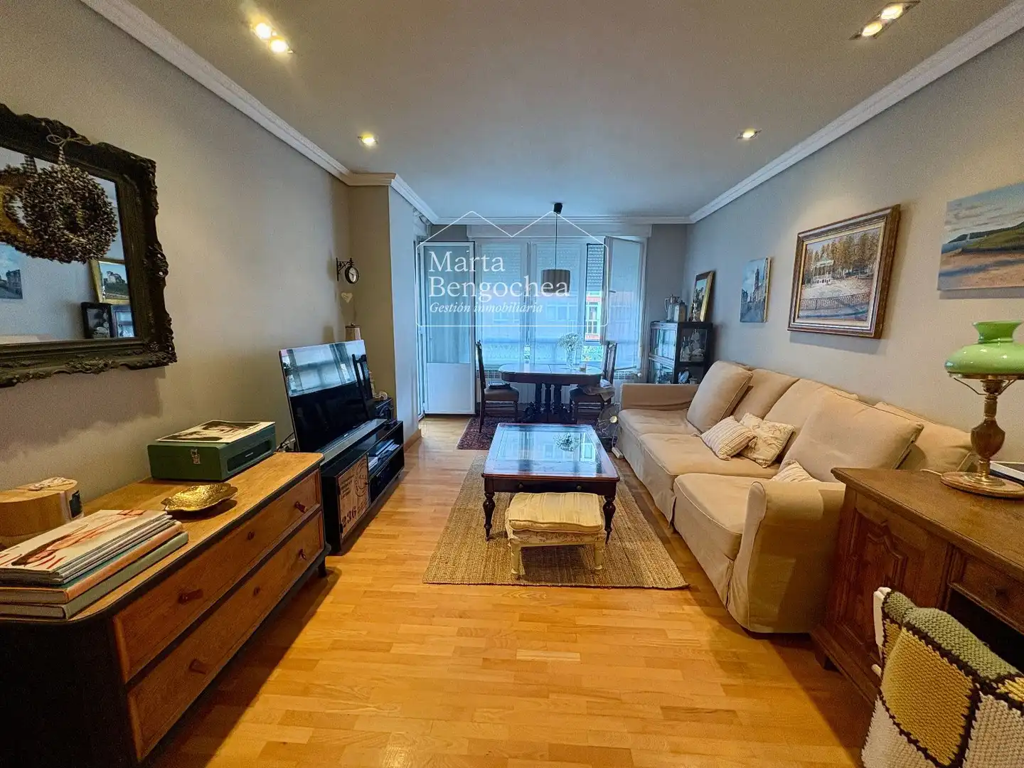 Sala de estar de Piso en venta en Vitoria - Gasteiz con Calefacción y Terraza