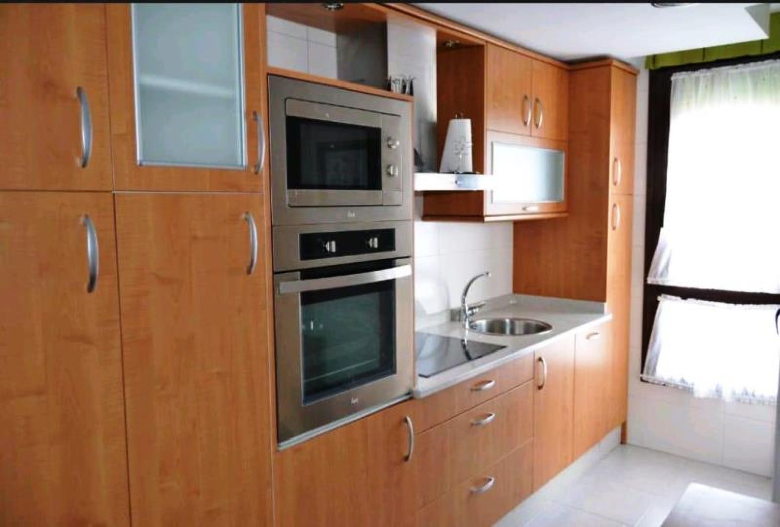 Cuina de Pis en venda en Reocín amb Calefacció, Parquet i Terrassa
