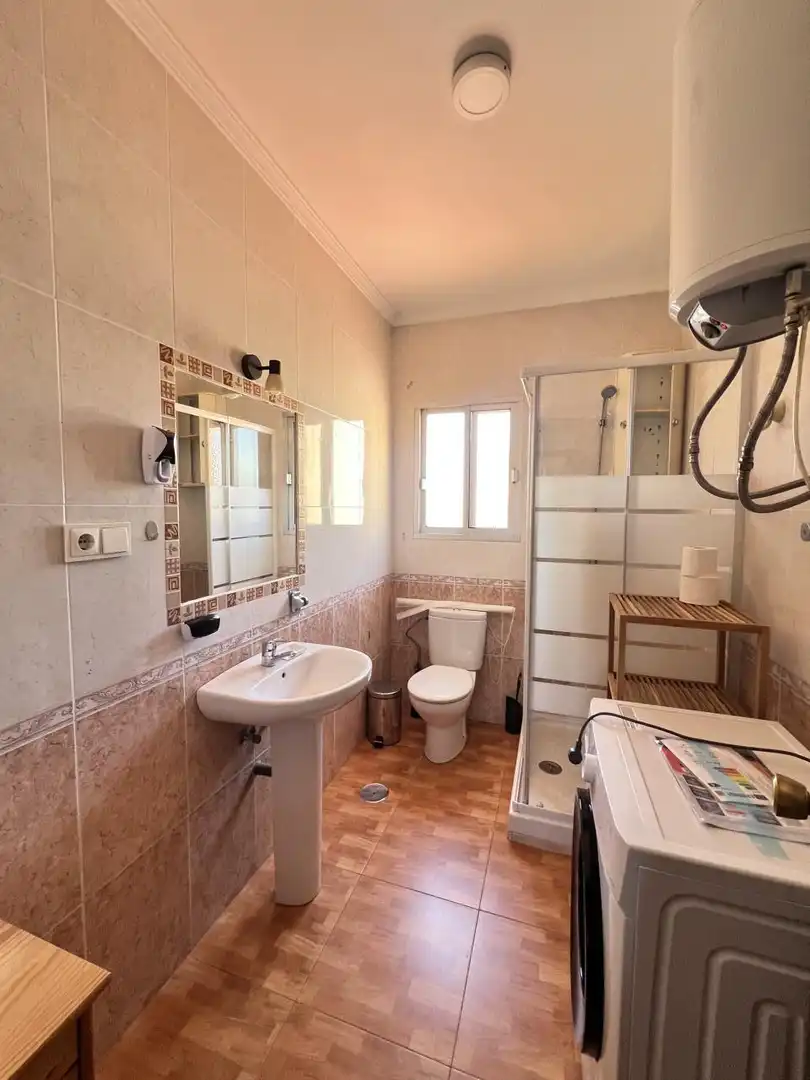 Baño de Piso de alquiler en Málaga con Aire acondicionado y Amueblado