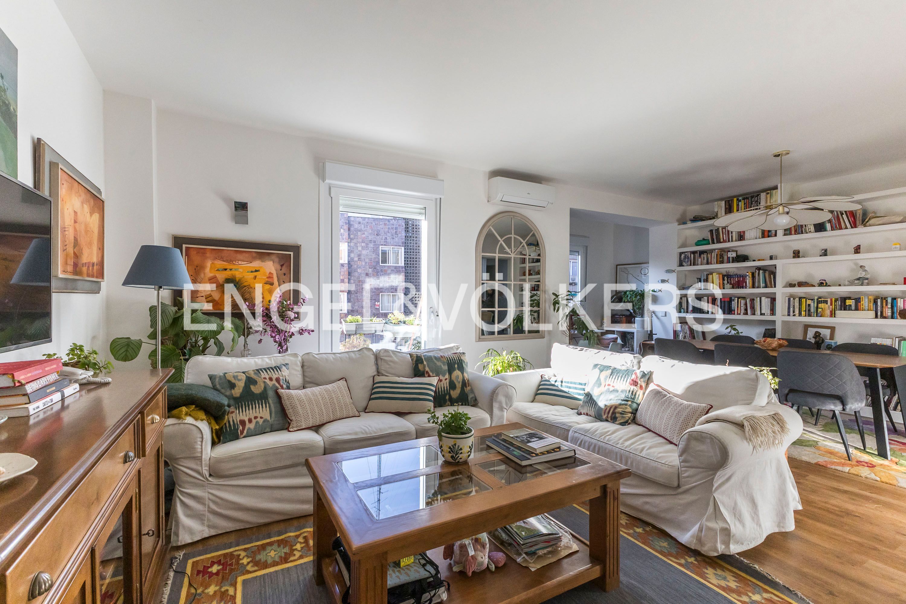 Sala de estar de Piso en venta en  Madrid Capital con Aire acondicionado, Calefacción y Balcón