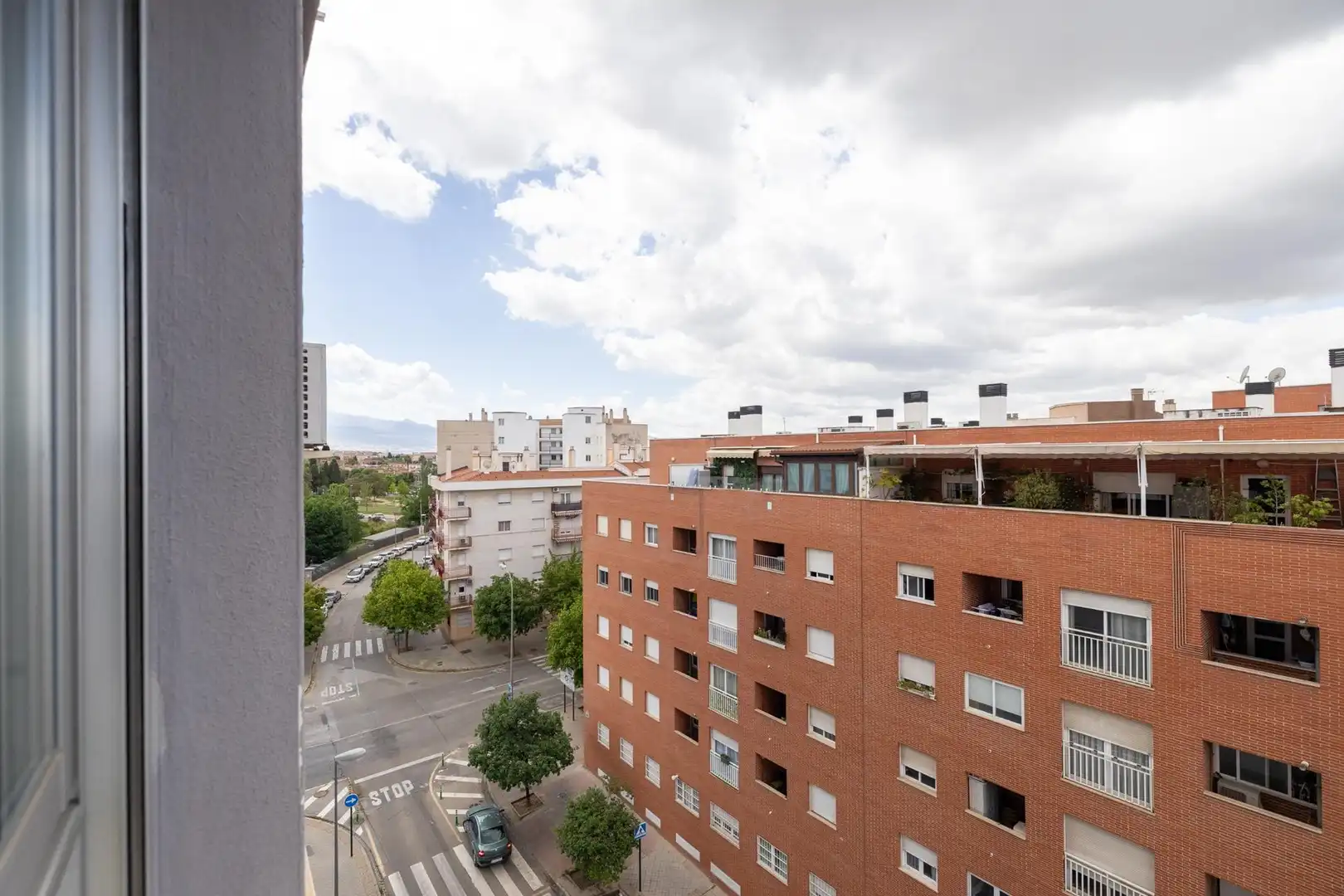 Exterior view of Flat for rent in Granada  with Air Conditioner, Heating and Furnished